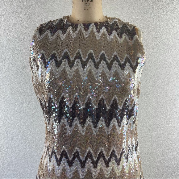 Vintage l 60s S Iridescent Sequin A-Line Twiggy Scooter Vespa MCM Mod Mini Dress - Picture 2 of 15
